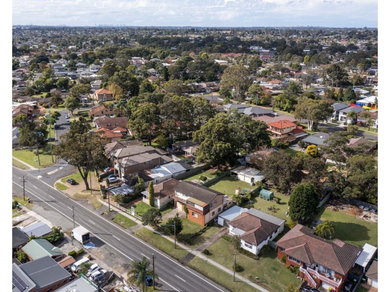 601 Henry Lawson Drive, East Hills NSW 2213