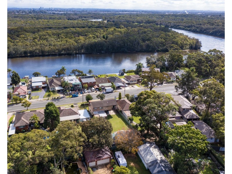 601 Henry Lawson Drive, East Hills NSW 2213