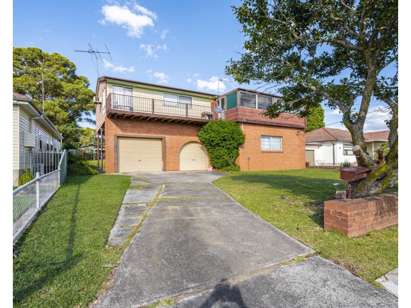 601 Henry Lawson Drive, East Hills NSW 2213