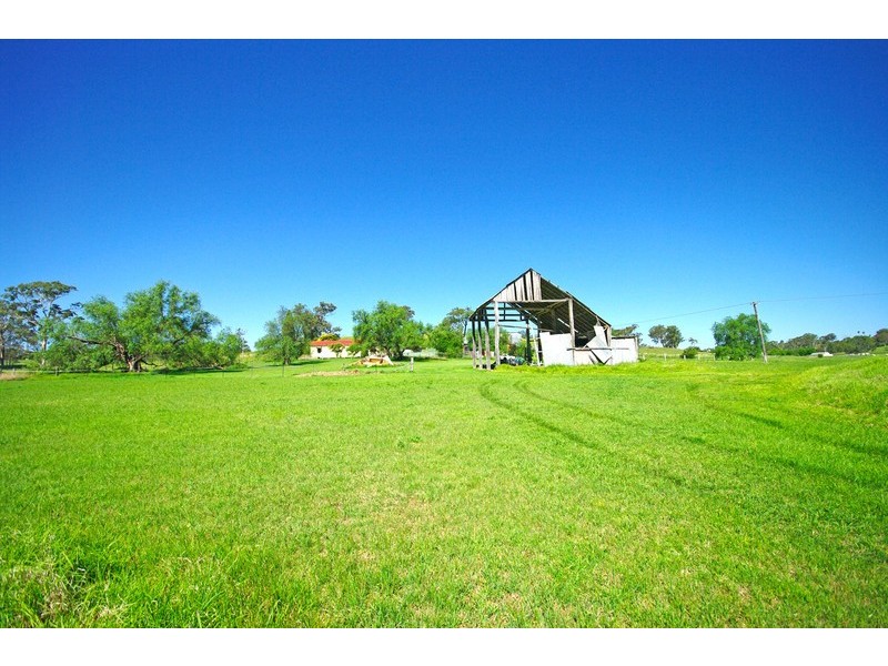 20 Paschendaele Place, Brownlow Hill NSW 2570