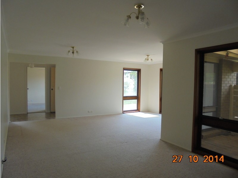 18 Crookston Drive, Camden South NSW 2570