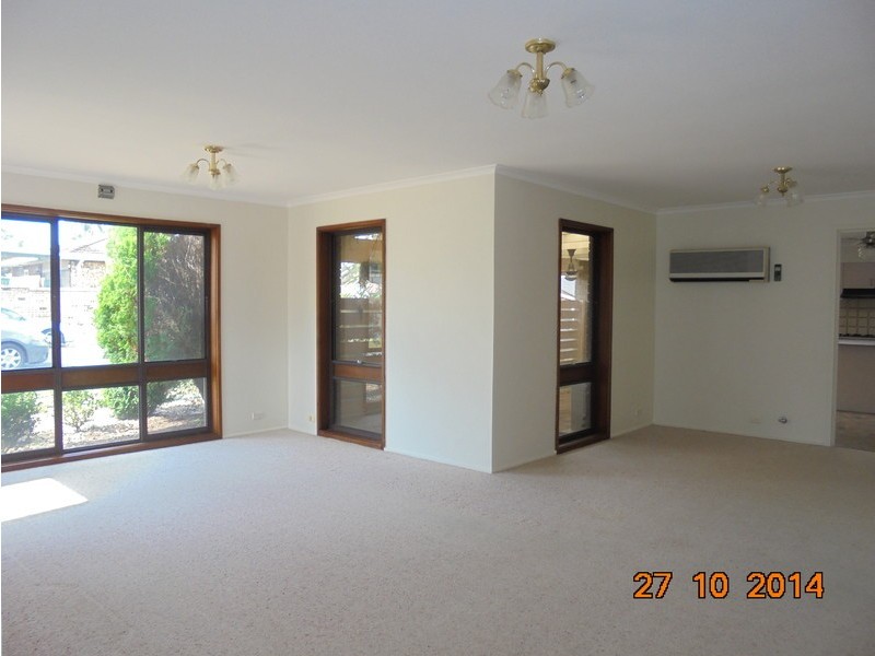 18 Crookston Drive, Camden South NSW 2570