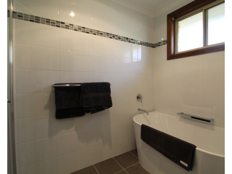 13 Cashmere Drive, Elderslie NSW 2570