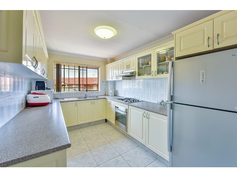 15/8-12 Bungalow Crescent, Bankstown NSW 2200