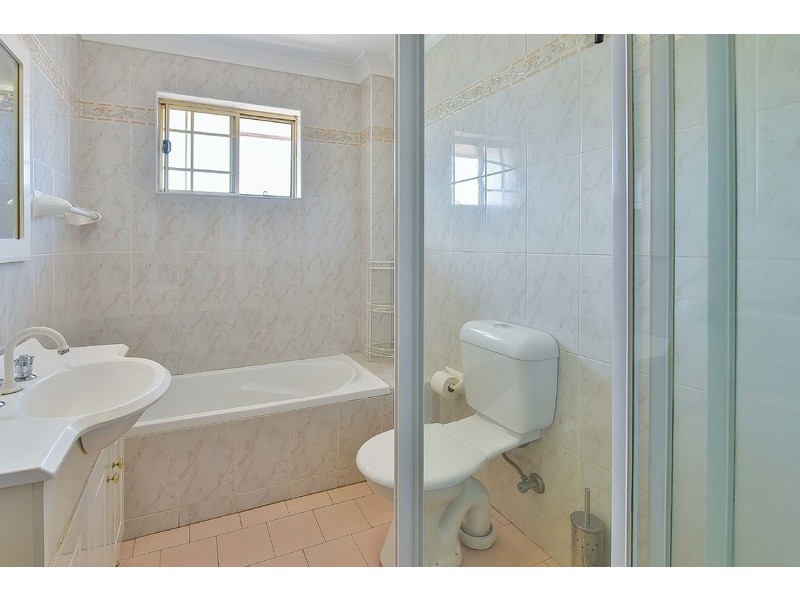 15/8-12 Bungalow Crescent, Bankstown NSW 2200