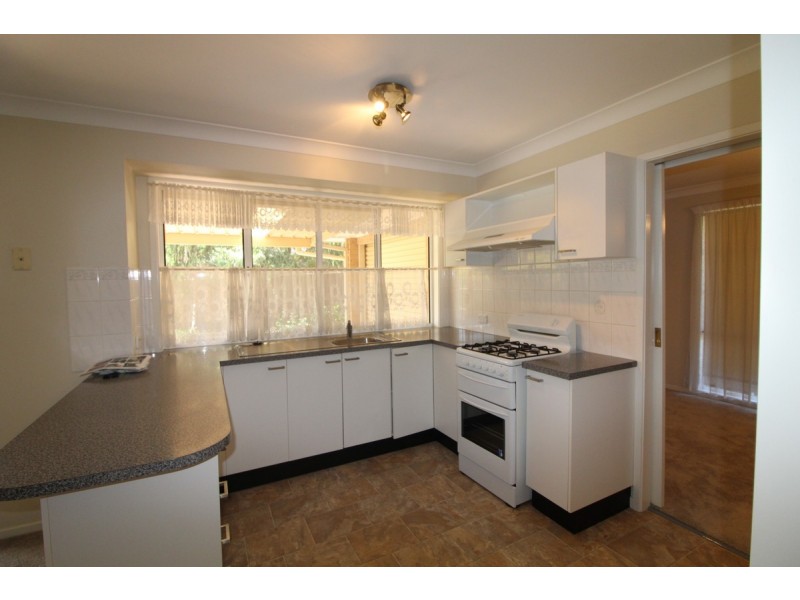 6 Craven Place, Mount Annan NSW 2567
