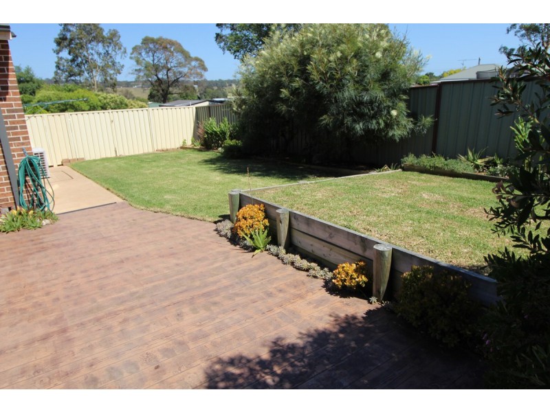 5/1a McIntosh Street, The Oaks NSW 2570