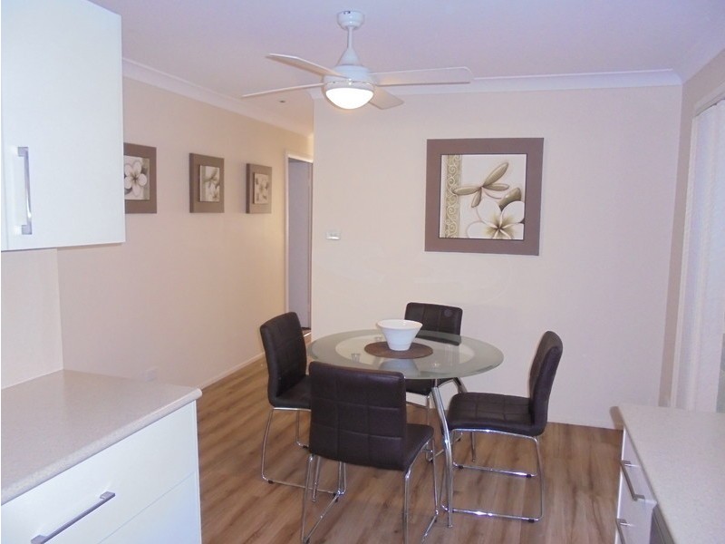 9 Gadshill Place, Rosemeadow NSW 2560