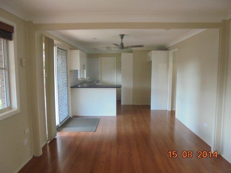 4 Greenaway Avenue, Camden South NSW 2570