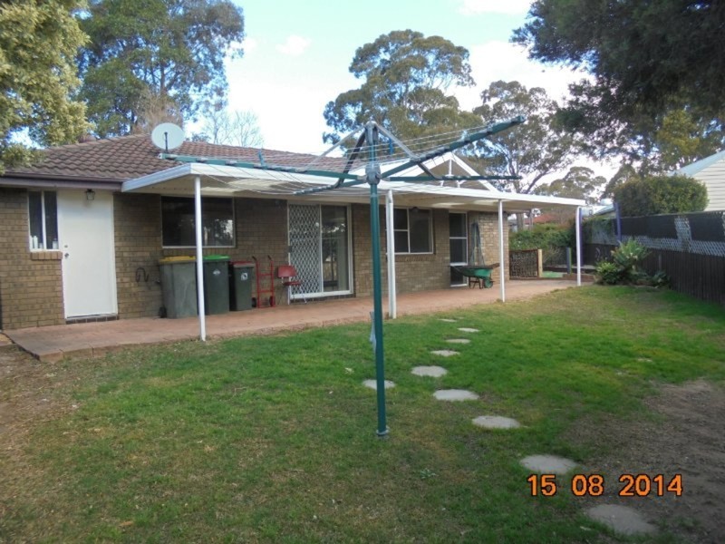 4 Greenaway Avenue, Camden South NSW 2570