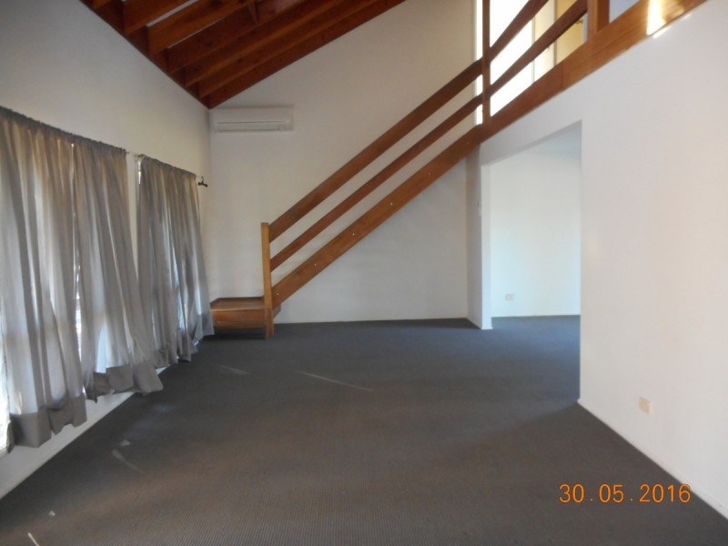 20 Darley Street, Thirlmere NSW 2572