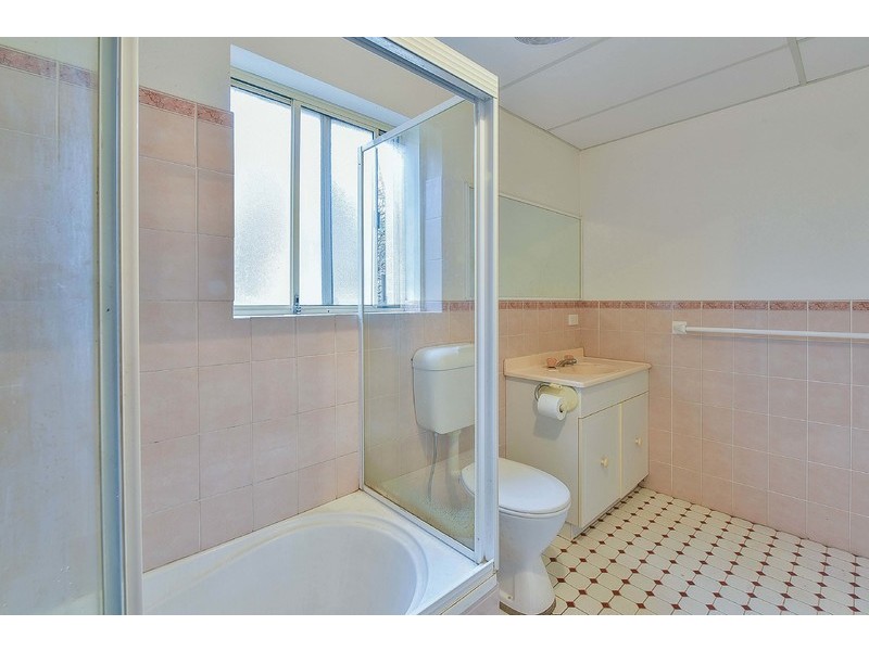 9/1A Old Hume Highway, Camden NSW 2570