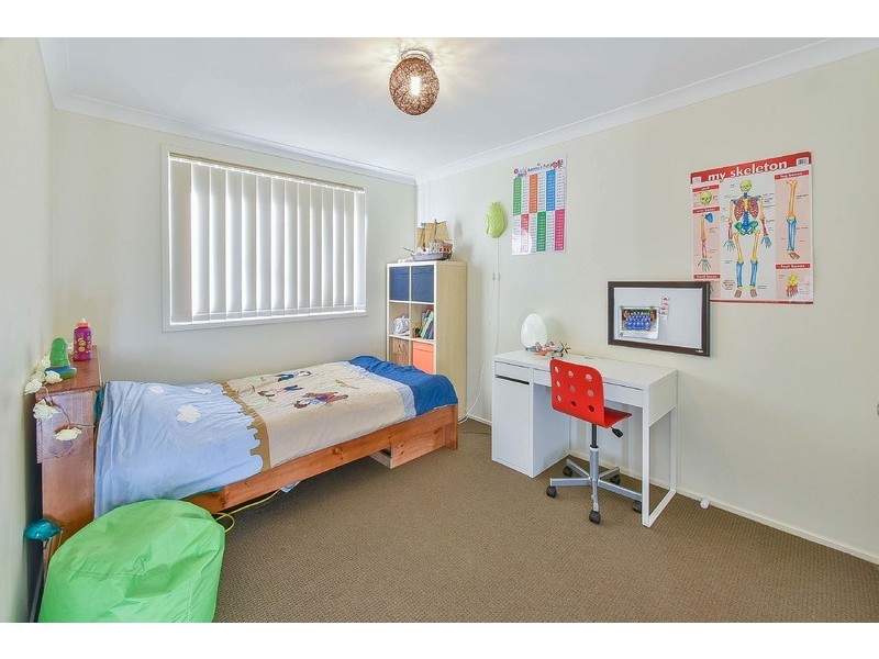8 Gardiner Crescent, Elderslie NSW 2570