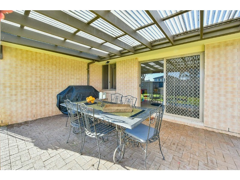 8 Gardiner Crescent, Elderslie NSW 2570
