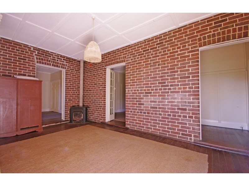 5 River Road, Elderslie NSW 2570