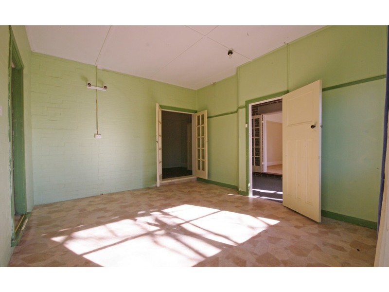 5 River Road, Elderslie NSW 2570