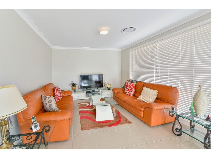 77 Minorca Circuit, Spring Farm NSW 2570