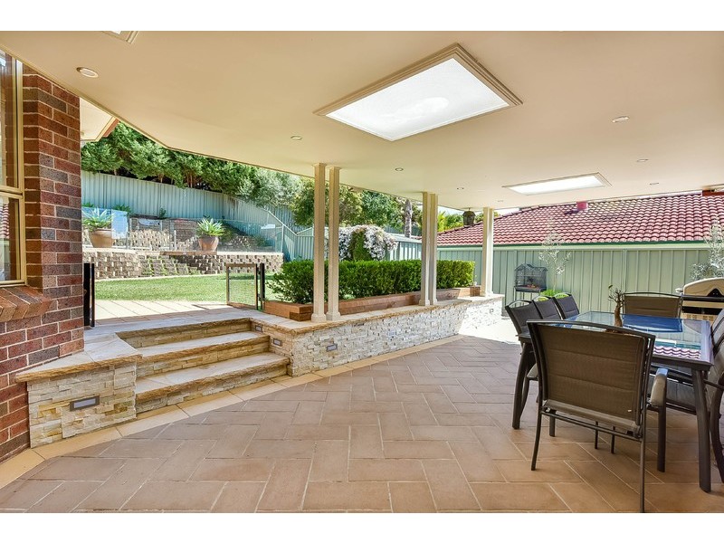 10 Claremont Circuit, Glen Alpine NSW 2560