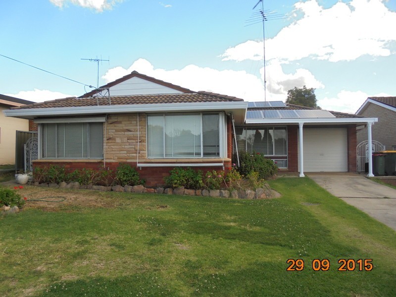 18a Debroyd, Camden South NSW 2570