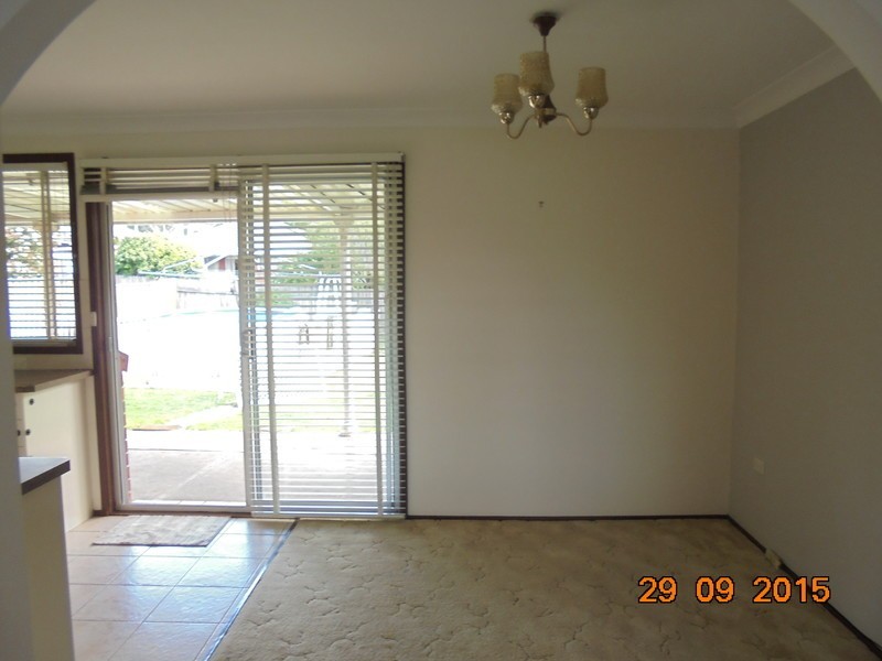 18a Debroyd, Camden South NSW 2570