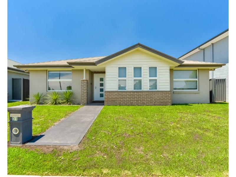 31 Donovan Boulevard, Gregory Hills NSW 2557