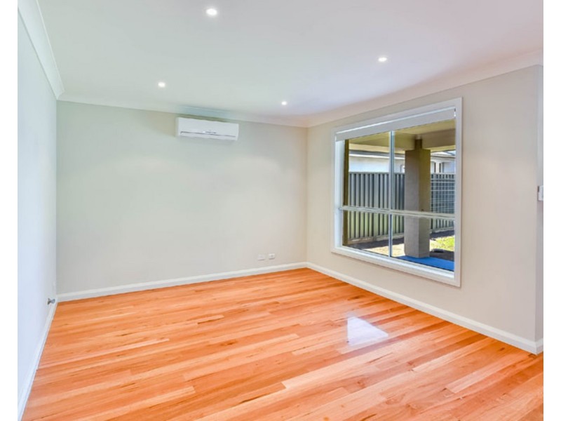 31 Donovan Boulevard, Gregory Hills NSW 2557
