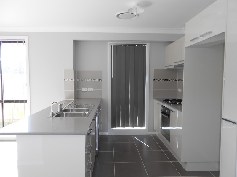15 Epsom Street, Spring Farm NSW 2570