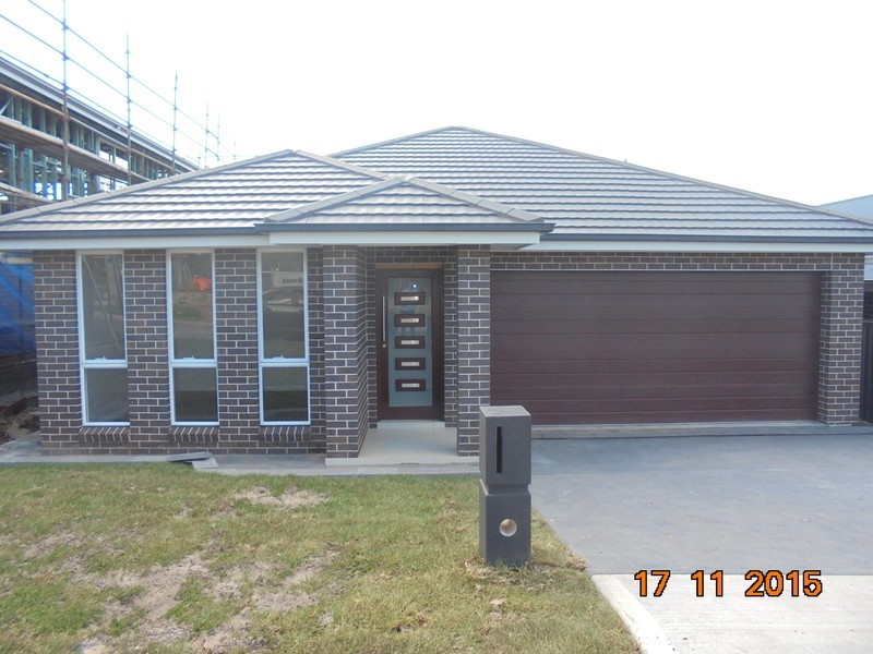 16 Atlantis Street, Gregory Hills NSW 2557