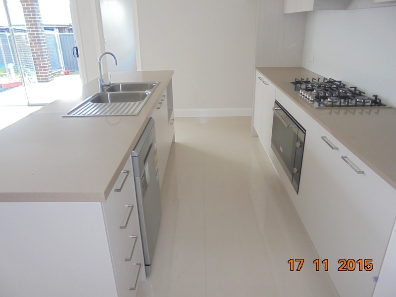 16 Atlantis Street, Gregory Hills NSW 2557