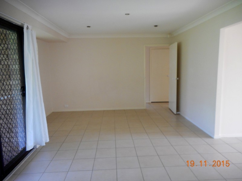 26 Southdown Road, Elderslie NSW 2570