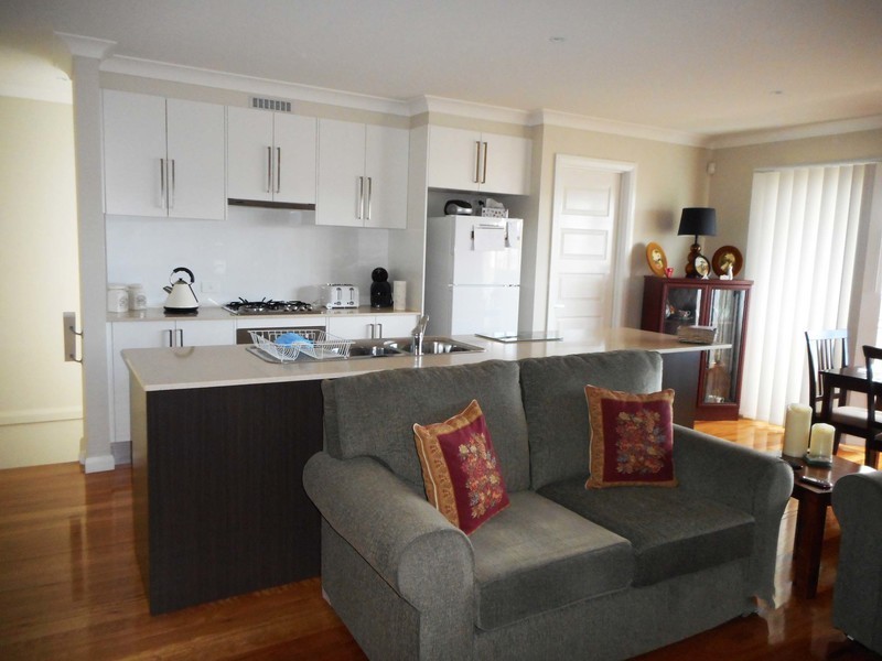 3 Middleton Lane, Gregory Hills NSW 2557