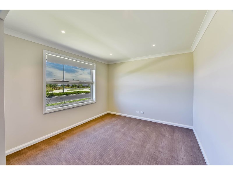 31 Donovan Boulevard, Gregory Hills NSW 2557