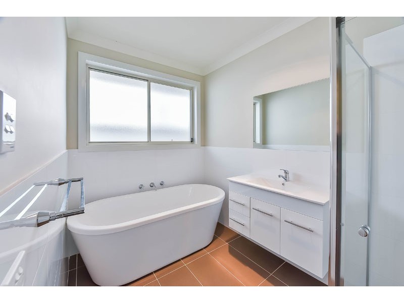 31 Donovan Boulevard, Gregory Hills NSW 2557