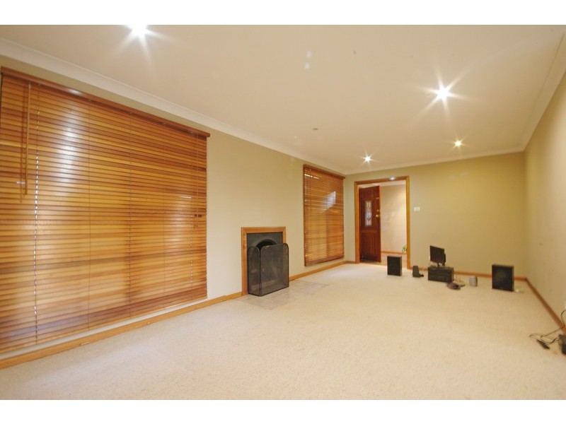 27 Tarcoola Place, Camden NSW 2570