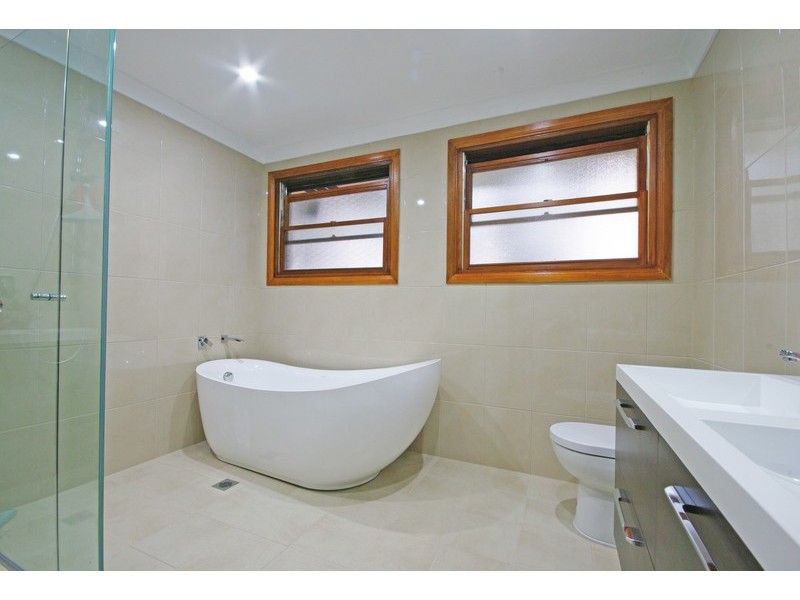 27 Tarcoola Place, Camden NSW 2570