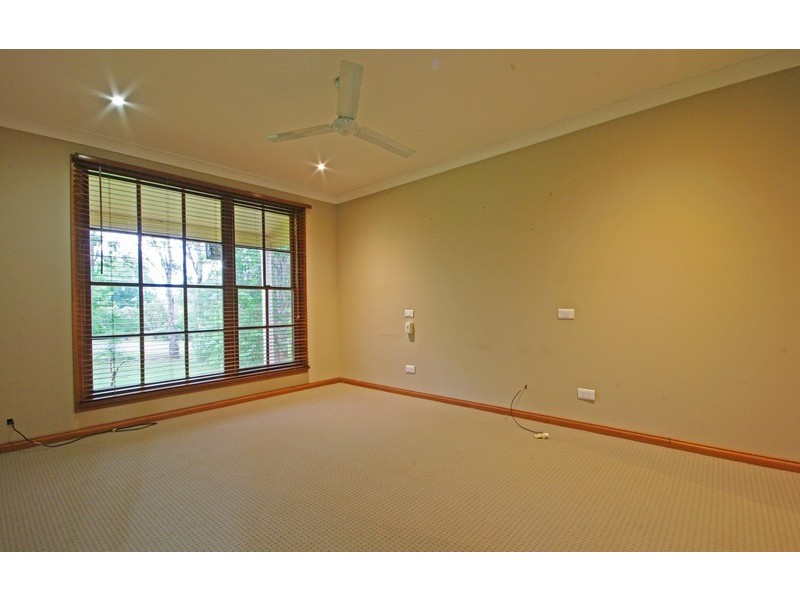 27 Tarcoola Place, Camden NSW 2570