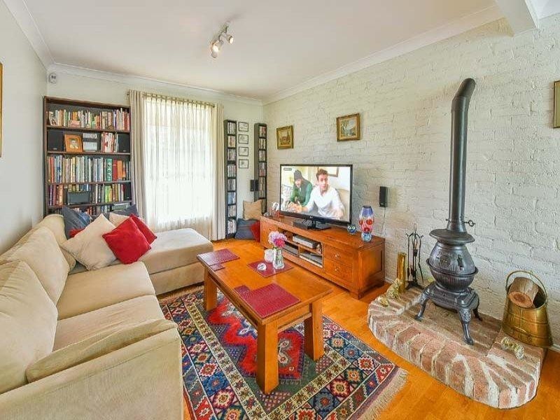 24 Renault Place, Ingleburn NSW 2565