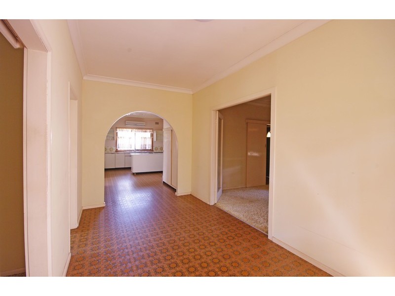 10 Macquarie Avenue, Camden NSW 2570