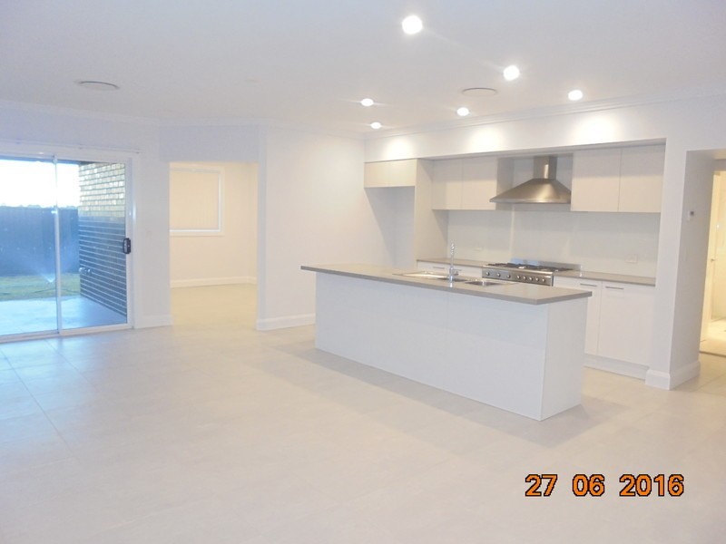 70 Oaklands Circuit, Gregory Hills NSW 2557