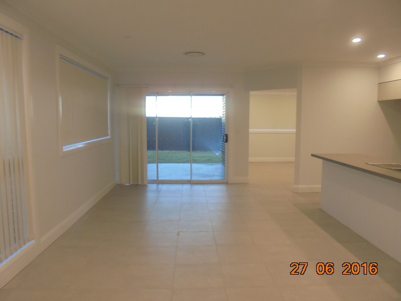 70 Oaklands Circuit, Gregory Hills NSW 2557