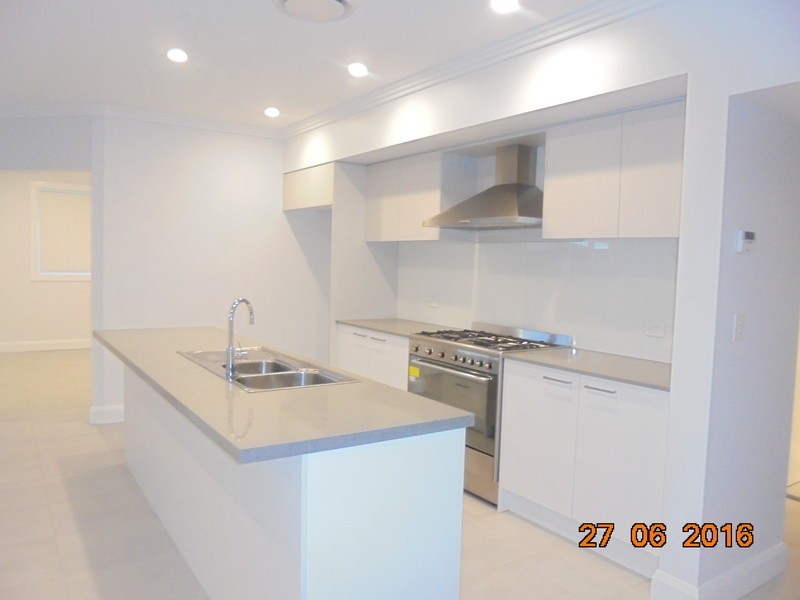 70 Oaklands Circuit, Gregory Hills NSW 2557