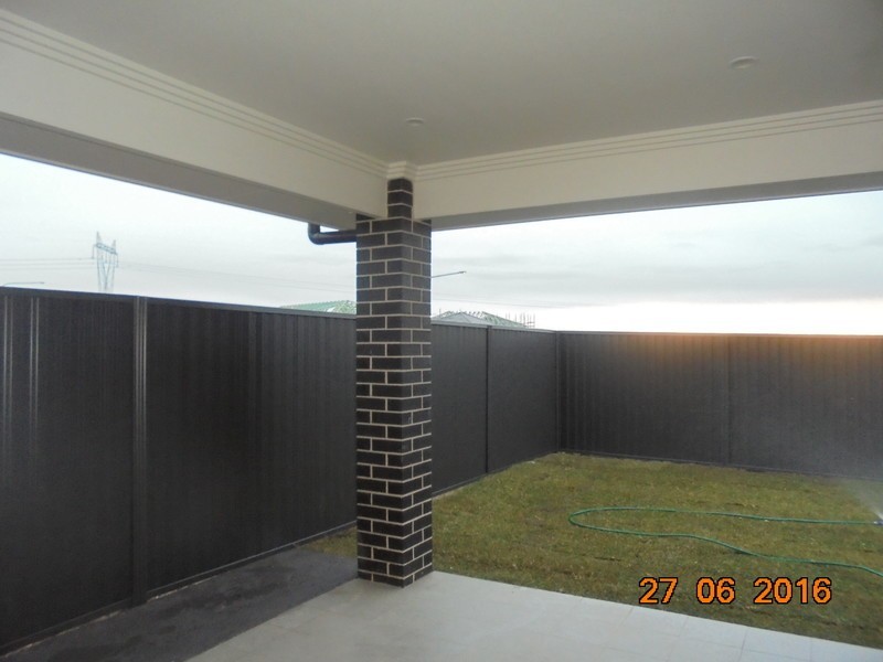 70 Oaklands Circuit, Gregory Hills NSW 2557