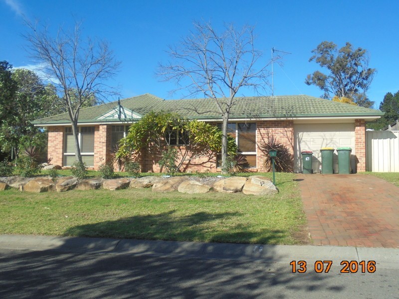 1 Lacy Place, Mount Annan NSW 2567