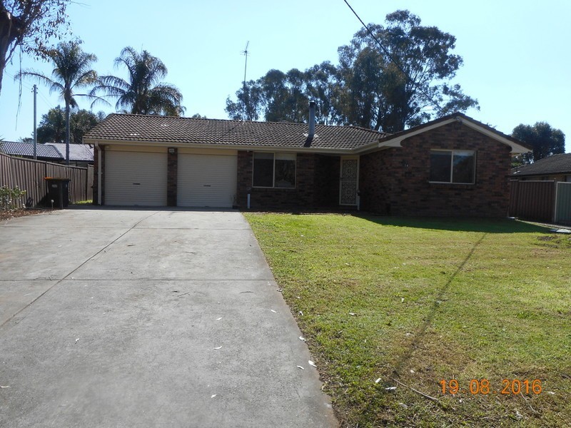 14 Jenkins Street, Douglas Park NSW 2569