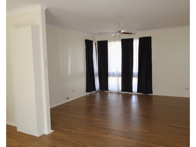 6 Manning Place, Currans Hill NSW 2567