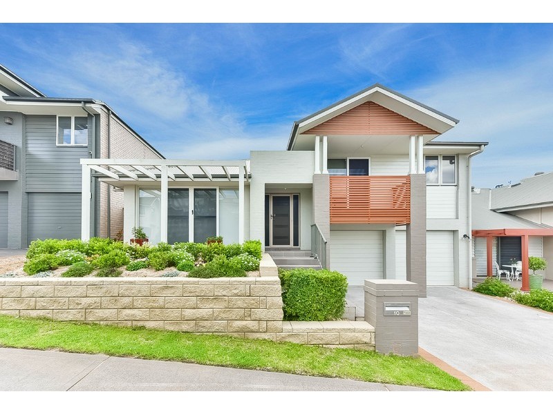 10 Rizal Street, Campbelltown NSW 2560