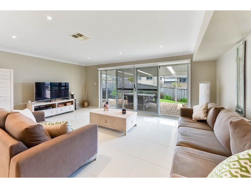 10 Rizal Street, Campbelltown NSW 2560