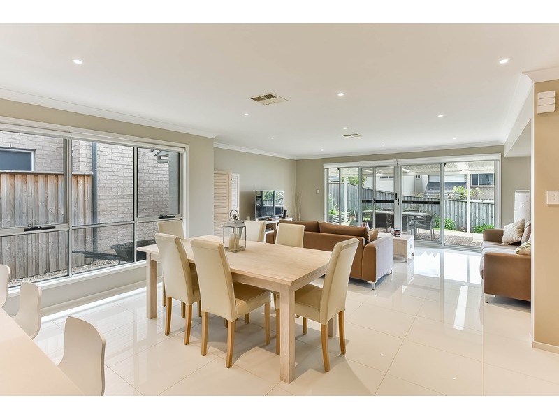 10 Rizal Street, Campbelltown NSW 2560