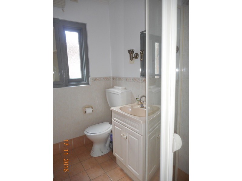 2/33 Elizabeth Street, Camden NSW 2570