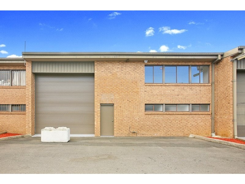 8/11 Lancaster Street, Ingleburn NSW 2565